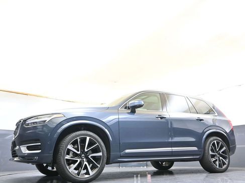 Certified 2024 Volvo XC90 B6 Plus w/ Protection Package Premier image 33