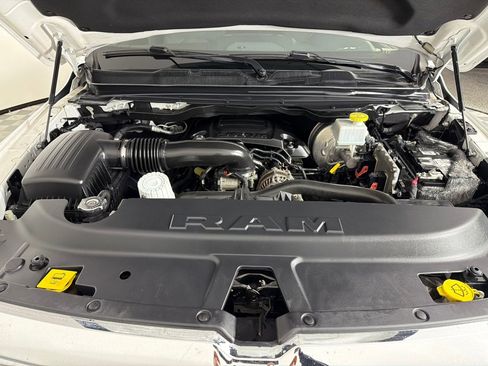 Used 2019 RAM 1500 Big Horn AWD/4WD image 26