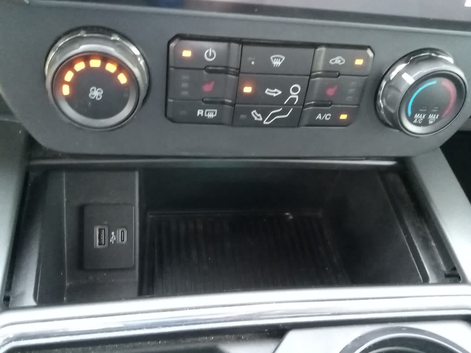 Used 2022 Ford F250 XLT w/ XLT Premium Package AWD/4WD image 25
