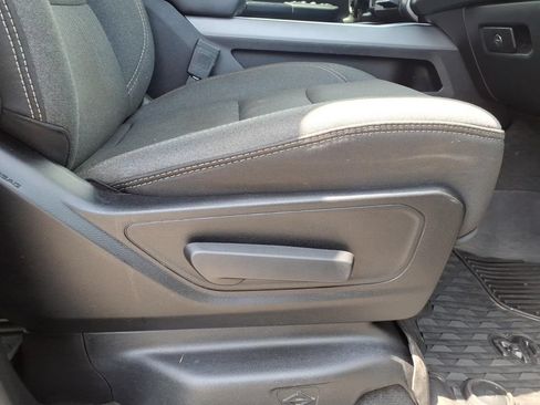 Used 2021 RAM 1500 Big Horn AWD/4WD image 13