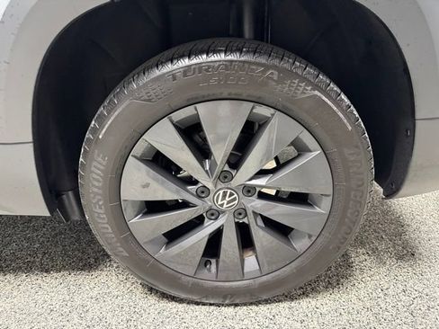 Used 2024 Volkswagen Taos S FWD image 15