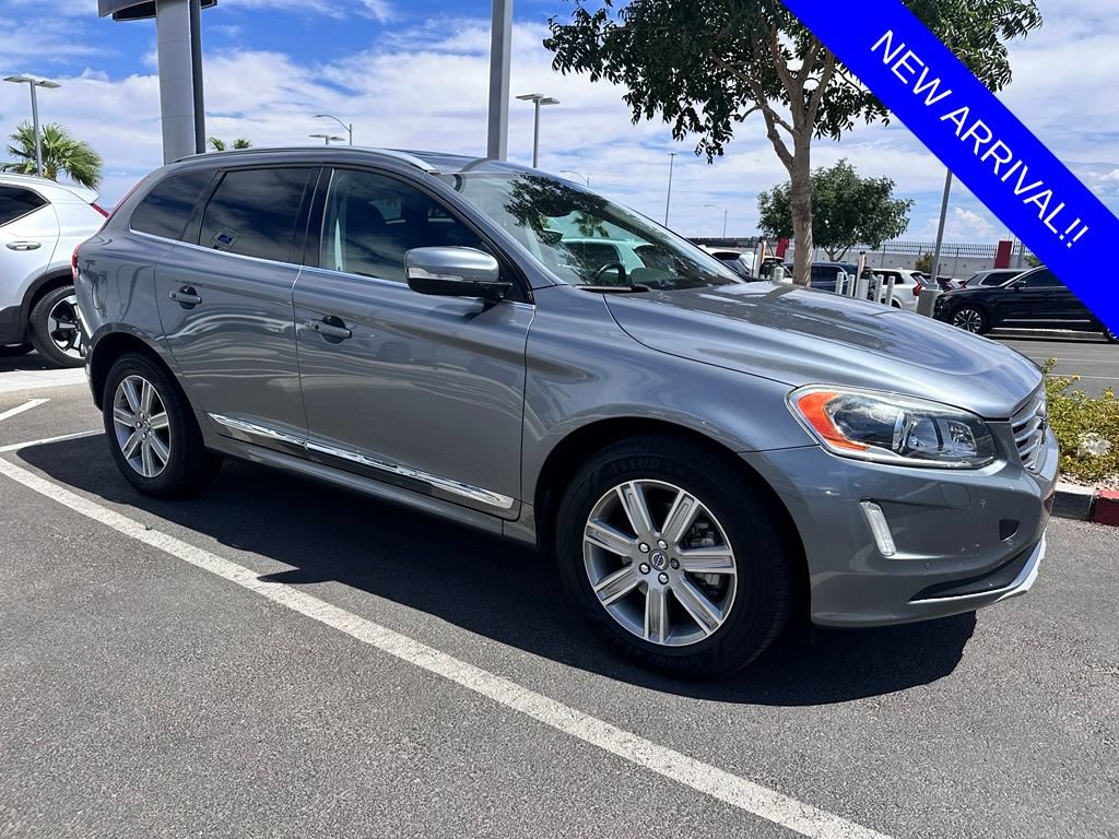 Used 2017 Volvo XC60 T5 Inscription w/ Preferred Option Package FWD image 1