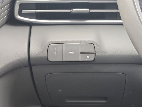 Certified 2023 Hyundai Elantra SEL w/ Convenience Package FWD image 13