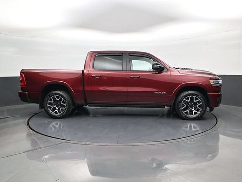 Used 2025 RAM 1500 Laramie AWD/4WD image 4