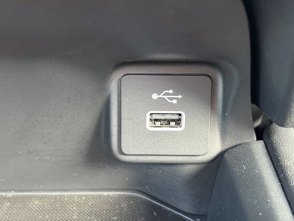 Used 2025 Honda HR-V LX image 28