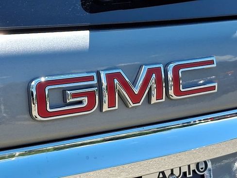 Used 2023 GMC Terrain SLT AWD/4WD image 33