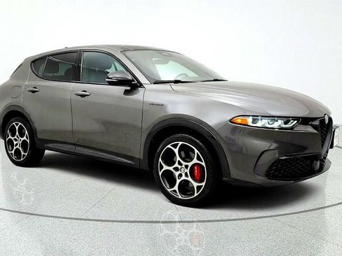 Used 2024 Alfa Romeo Tonale Veloce AWD/4WD image 3