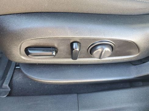 Used 2021 Chevrolet Blazer LT image 22