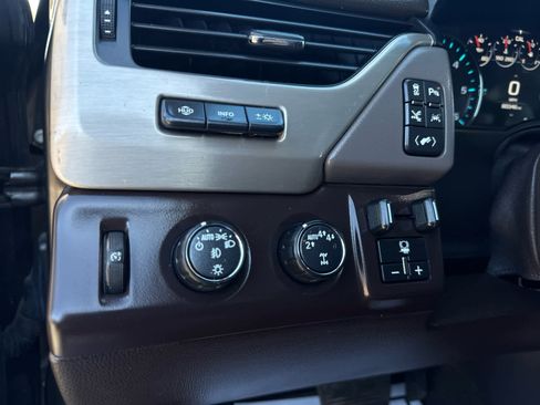 Used 2019 GMC Yukon Denali w/ Denali Ultimate Package image 26