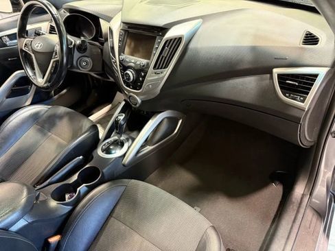 Used 2016 Hyundai Veloster w/ Option Group 02 FWD image 77
