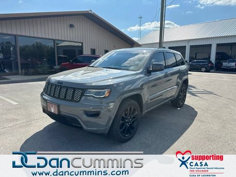 Used 2020 Jeep Grand Cherokee Altitude AWD/4WD image 1