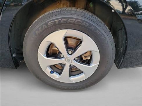 Used 2014 Toyota Prius Four FWD image 9