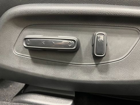 New 2026 Honda HR-V EX-L image 14