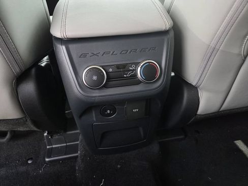 New 2026 Ford Explorer Active w/ Active Comfort Package RWD image 17