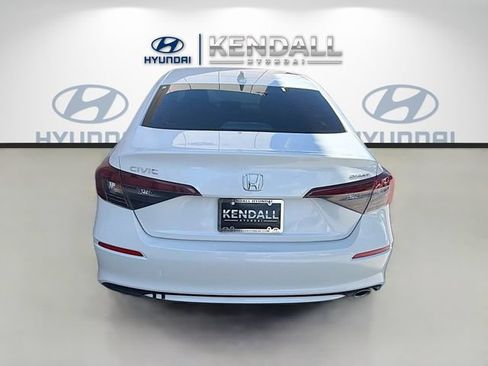 Used 2025 Honda Civic Sport image 5