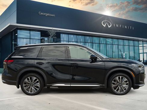 Certified 2026 INFINITI QX60 Luxe w/ Cargo Package image 4