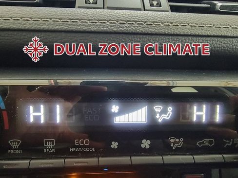 Used 2020 Toyota RAV4 Limited image 24