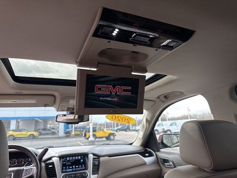 Used 2020 GMC Yukon SLT w/ Premium Edition image 28