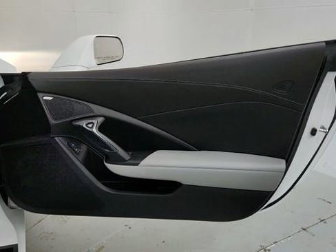 Used 2017 Chevrolet Corvette Stingray w/ 2LT Preferred Equipment Group image 18