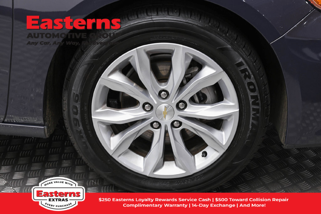 Used 2025 Chevrolet Malibu LT FWD image 30