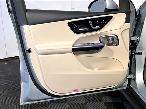 New 2026 Mercedes-Benz GLC 300 4MATIC image 11