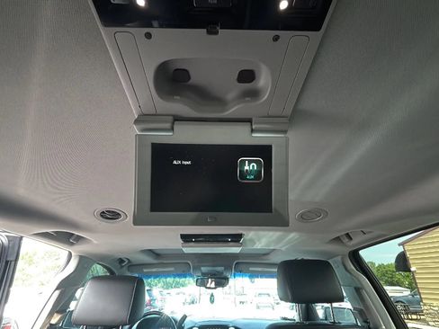 Used 2016 Chevrolet Suburban LTZ AWD/4WD image 29