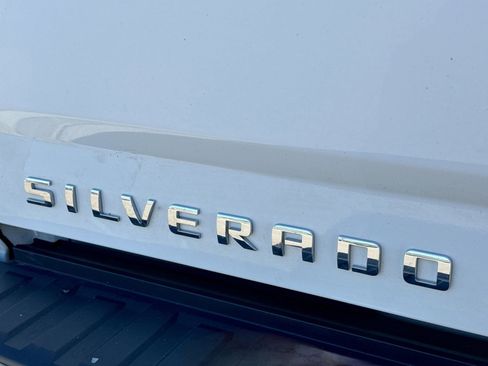 Used 2018 Chevrolet Silverado 1500 LT w/ All Star Edition AWD/4WD image 15