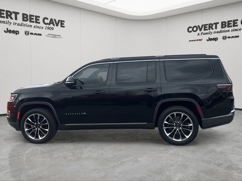 Used 2022 Jeep Wagoneer Series III w/ Premium Group I image 5