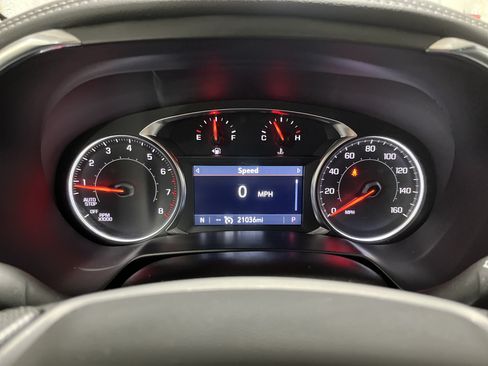Used 2025 Chevrolet Blazer LT AWD/4WD image 22