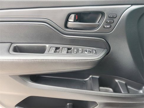 Certified 2023 Honda Odyssey Sport image 30