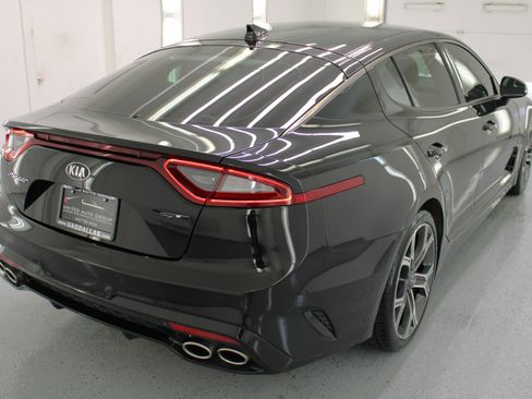 Used 2019 Kia Stinger GT image 9