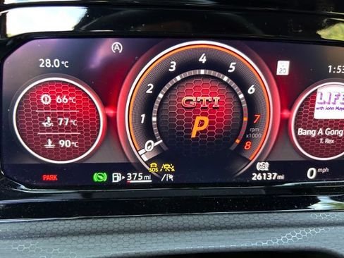 Used 2022 Volkswagen GTI SE FWD image 14
