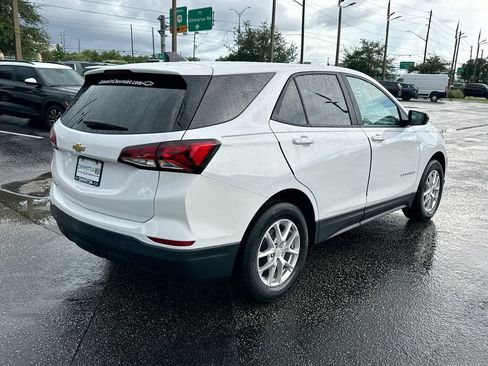 Certified 2024 Chevrolet Equinox LS w/ LS Convenience Package FWD image 5