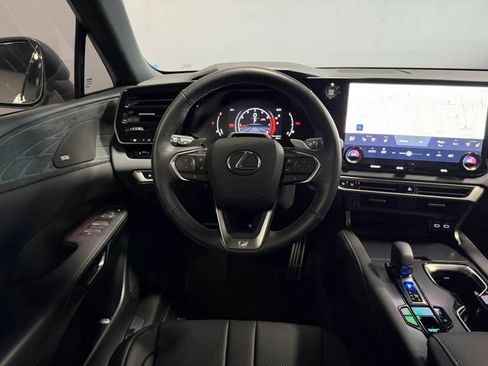 Used 2024 Lexus RX 350 F Sport w/ Convenience Package image 10