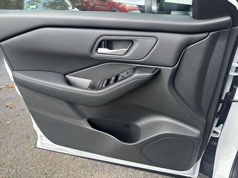 New 2026 Nissan Rogue SV FWD image 26