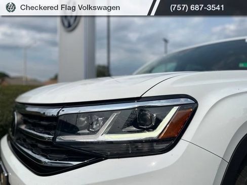 Used 2023 Volkswagen Atlas SE w/ Black Wheel Package AWD/4WD image 11