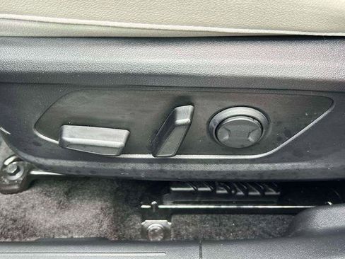 Used 2024 Hyundai Tucson Limited image 16