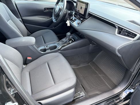 Certified 2025 Toyota Corolla LE FWD image 24
