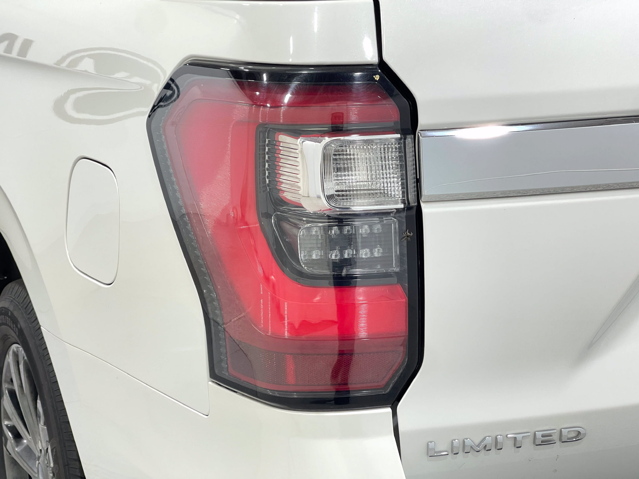 Used 2021 Ford Expedition Max Limited AWD/4WD image 36
