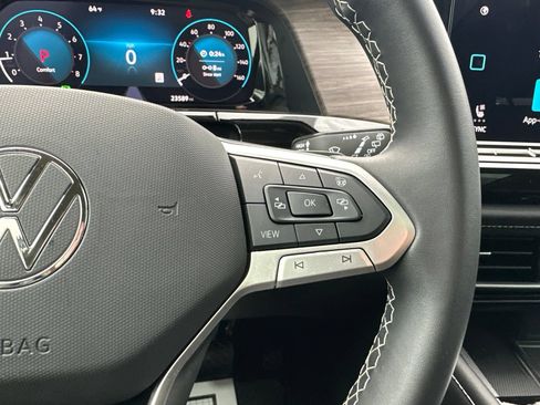 Certified 2024 Volkswagen Atlas SEL AWD/4WD image 59