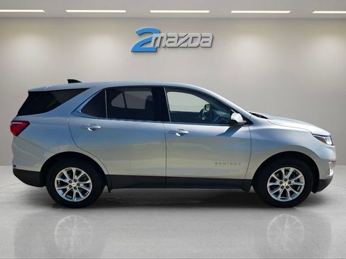 Used 2020 Chevrolet Equinox LT w/ Driver Convenience Package image 6