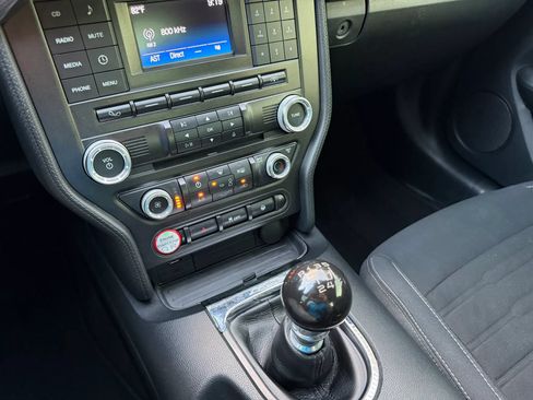 Used 2017 Ford Mustang GT RWD image 37