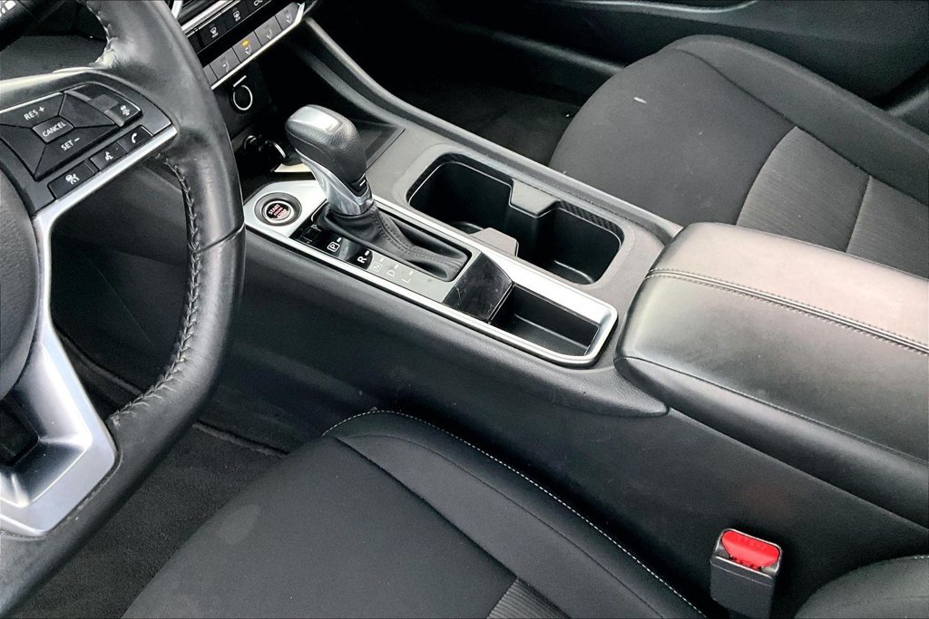 Used 2022 Nissan Sentra SV w/ Trunk Package FWD image 18