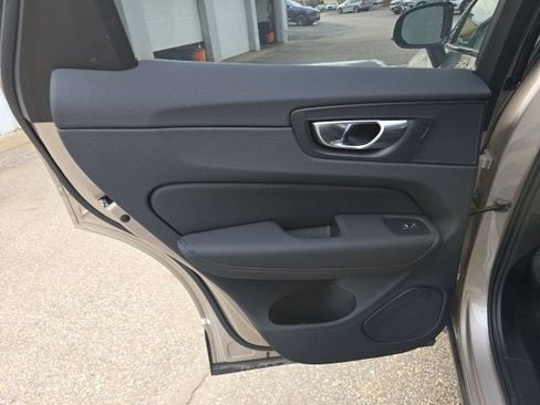 New 2026 Volvo XC60 B5 Plus w/ Climate Package AWD/4WD image 18