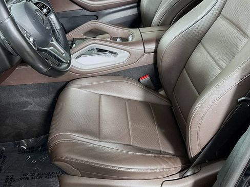 Used 2021 Mercedes-Benz GLS 450 4MATIC image 22