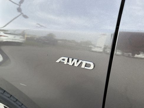 Used 2019 Toyota Sienna XLE Premium AWD/4WD image 9