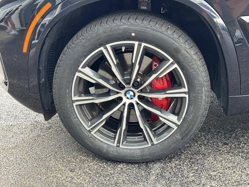 Used 2024 BMW X5 xDrive40i w/ M Sport Package AWD/4WD image 10