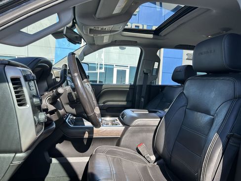 Used 2018 GMC Sierra 3500 Denali w/ Duramax Plus Package image 8