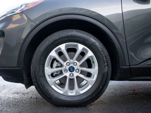 Used 2020 Ford Escape SE image 9