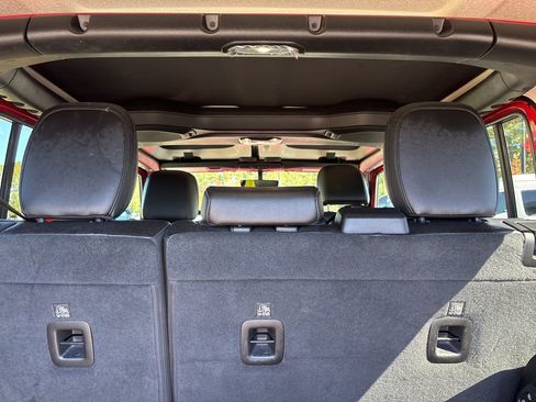 Used 2021 Jeep Wrangler Unlimited Sahara w/ Cold Weather Group image 18